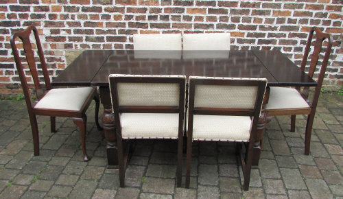 Dining table with 6 chairs