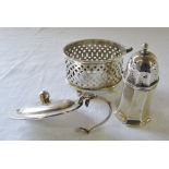 Silver mustard pot (af) Sheffield 1899 & pepper pot Birmingham 1896 total weight 3.