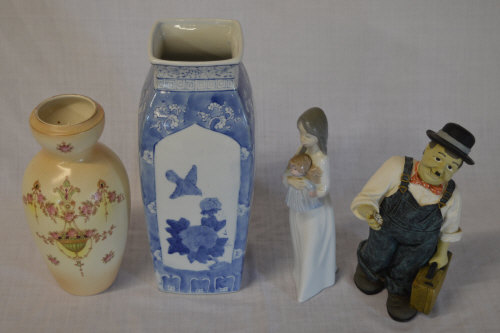 Modern Chinese vase, Nao figure,