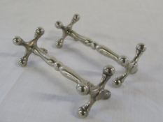 Pair of silver knife rests Sheffield 1911 weight 4.