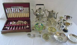 Selection of silver plate inc canteen of cutlery,