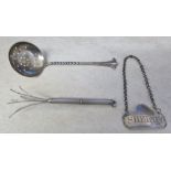 Silver sifter spoon Sheffield 1905 maker John Round,