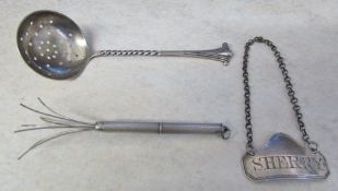 Silver sifter spoon Sheffield 1905 maker John Round,