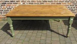 Large pine kitchen table 6 ft x 4 ft