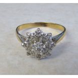 18ct gold diamond cluster ring 0.15 ct size S weight 3.