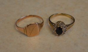 2 9ct gold rings, approx 3.