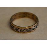 Yellow metal eternity ring (in poor condition)