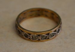 Yellow metal eternity ring (in poor condition)