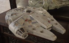 Star Wars Legacy edition Han Solo's Millennium Falcon large figure, electronic lights, sounds,