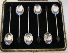 Cased set of Art Deco silver coffee spoons Birmingham 1923 total weight 1.