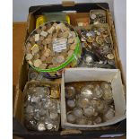Large quantity of watch crystals,