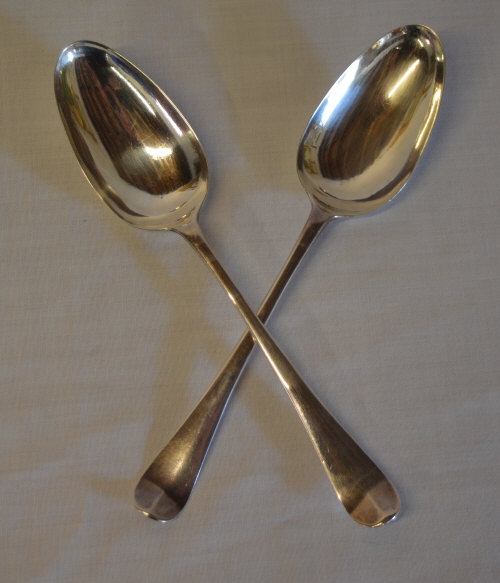 Pair of Georgian silver dessert spoons weight 2.