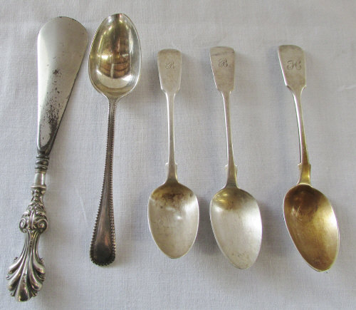 Silver handled shoe horn Birmingham 1905, teaspoon Sheffield 1896 weight 1.