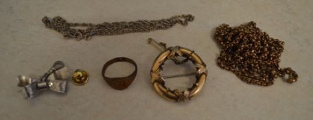 Various jewellery including a 9ct gold button stud, yellow metal ring with unreadable hallmarks,