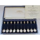 Boxed limited edition set of 10 silver spoons relating to the American Royal family 1607 to 1776 by