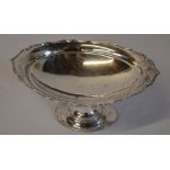 Silver pedestal bowl, Sheffield 1914, total approx weight 15.