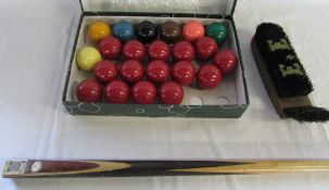 Set of snooker balls,