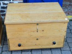 Pine mule chest