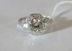 Stunning 18ct white gold Art Deco style diamond ring,