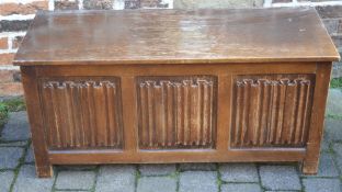 Oak coffer