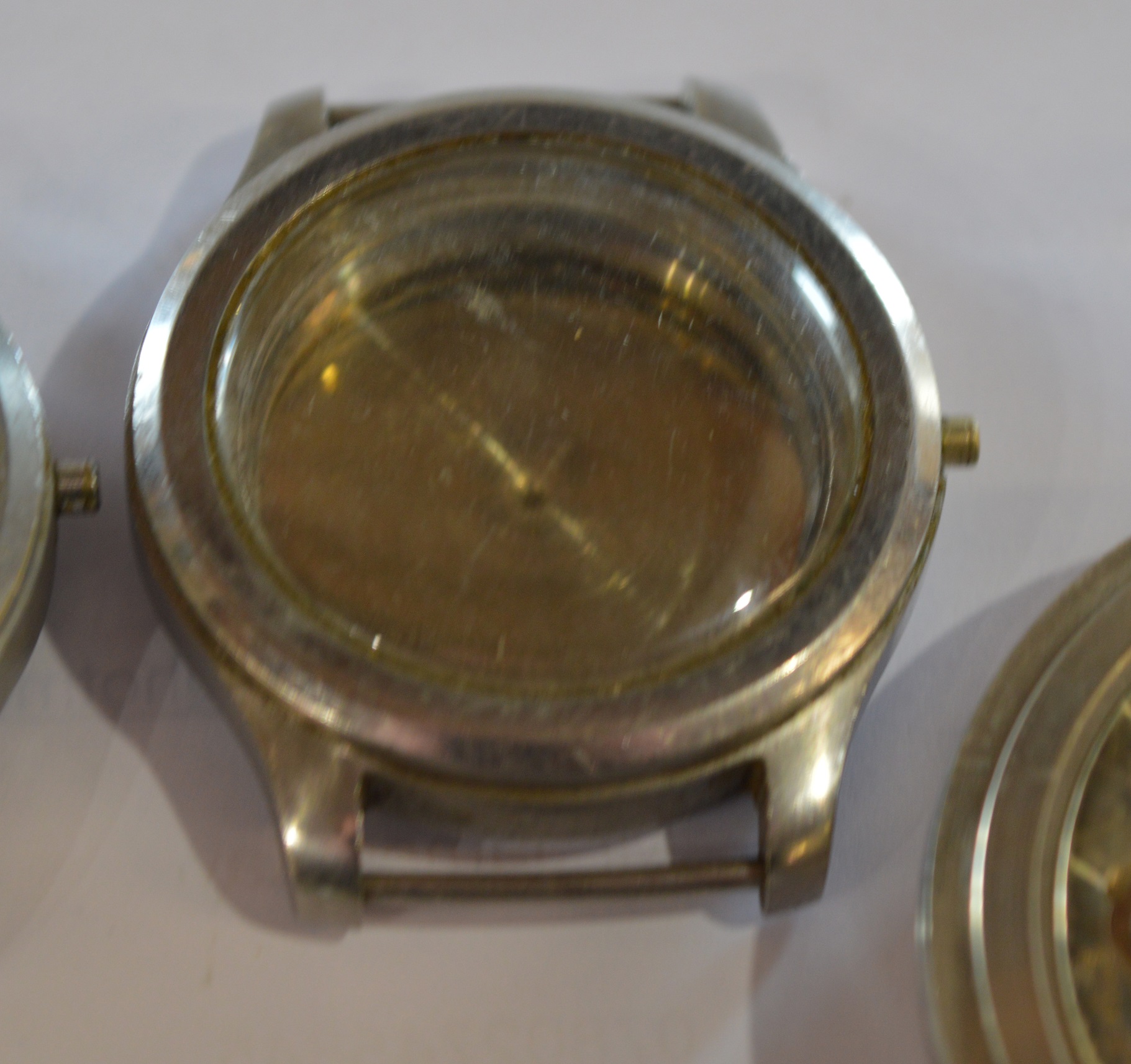 2 military pocket watches and 2 watch cases with military broad arrow & 'WWW' marks (Possibly Dirty - Image 4 of 6
