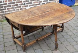 Georgian oak gate leg table