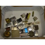 Vintage lighters including Ronson