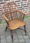 Elm wood Windsor chair with crinoline stretcher