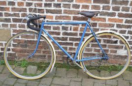 Re sprayed vintage gents road bike with parts