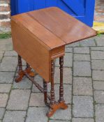 Small Sutherland table