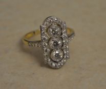 18ct gold stunning ladies diamond ring with shoulders size O