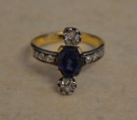 18ct gold sapphire and diamond ring size K