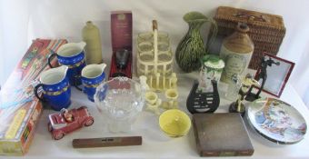 2 boxes of assorted ceramics, glass ware,