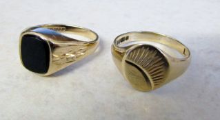 2 9ct gold signet rings total weight 6.