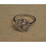 18ct gold daisy diamond ring size O