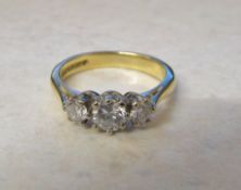 18ct gold diamond trilogy ring approx 0.