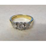 18ct gold diamond trilogy ring approx 0.