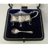 Cased silver salt with liner Sheffield 1909 with silver spoons Birmingham 1912 weight 1.