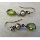 9ct gold peridot drop earrings total weight 1.