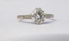 18ct gold 1ct diamond solitaire ring with 4 smaller diamonds set on each shoulder size Q