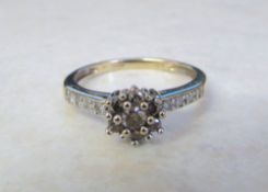 9ct gold diamond cluster ring,