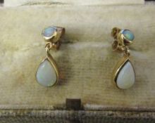 9ct gold opal drop earrings total weight 1.