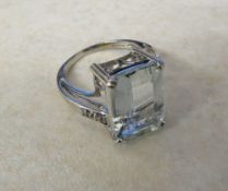 9ct white gold 5ct aquamarine ring with diamond chip shoulders size M/N