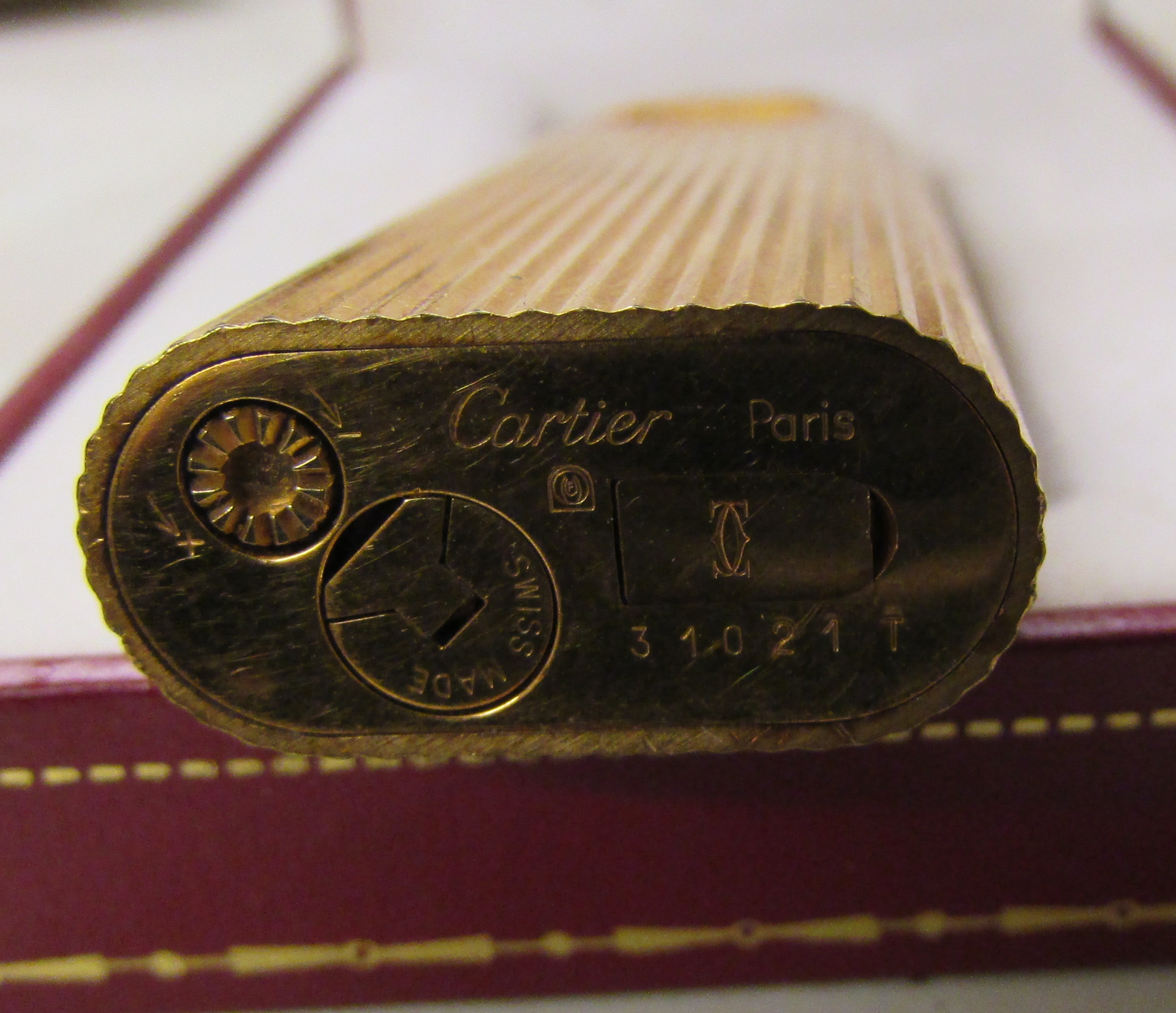 Cartier gold plated lighter gadroon pattern in original box - Image 2 of 2