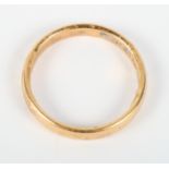 A 22ct gold wedding band, 3.3g