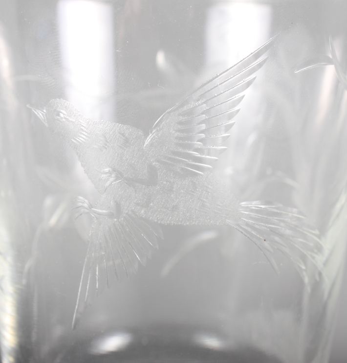 A 20th Century Webb glass footed vase engraved bird in flight, 6 1/2" high, and an etched glass - Image 2 of 4