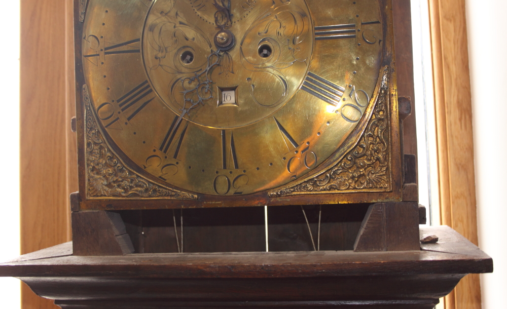 An early 19th Century oak long case clock with eight-day striking movement by Maurice Thomas - Image 6 of 15