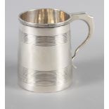 An early 19th Century silver mug, London 1816, 5.7oz troy approx