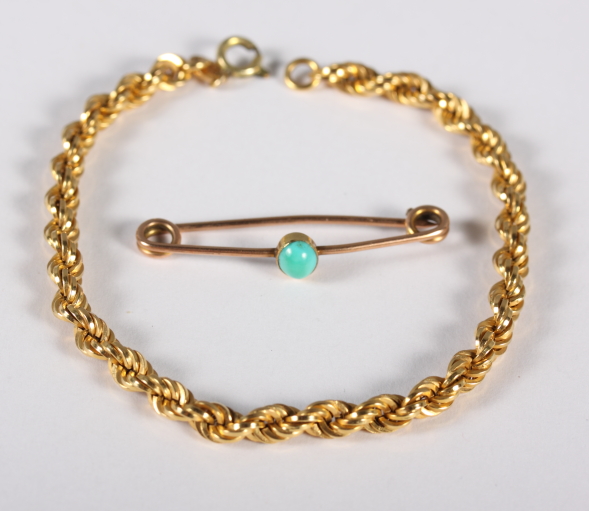 A gold and turquoise set bar brooch and an 18ct gold bracelet (a/f)