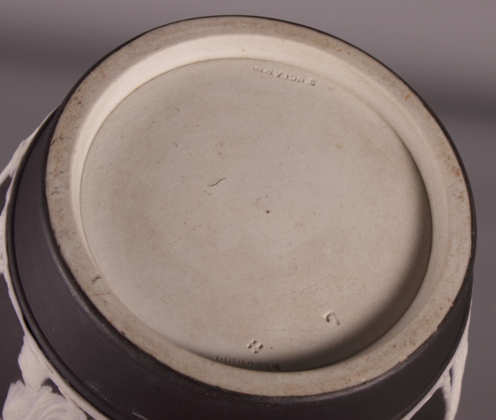 A 19th Century Wedgwood black basalt jasper dip vase decorated in the classical manner - Image 3 of 5